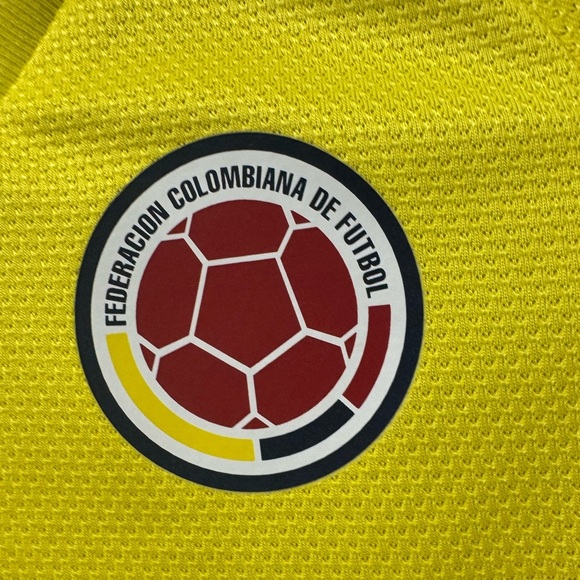 World Cup Colombia Home National Football Soccer Jersey - Picture 3 of 7
